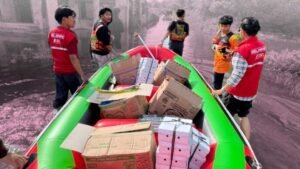 Home bantuan untuk korban banjir bekasi
